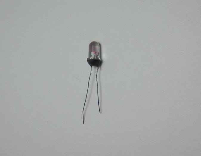 Светодиод 12V 5мм малиновый гибкие выводы
